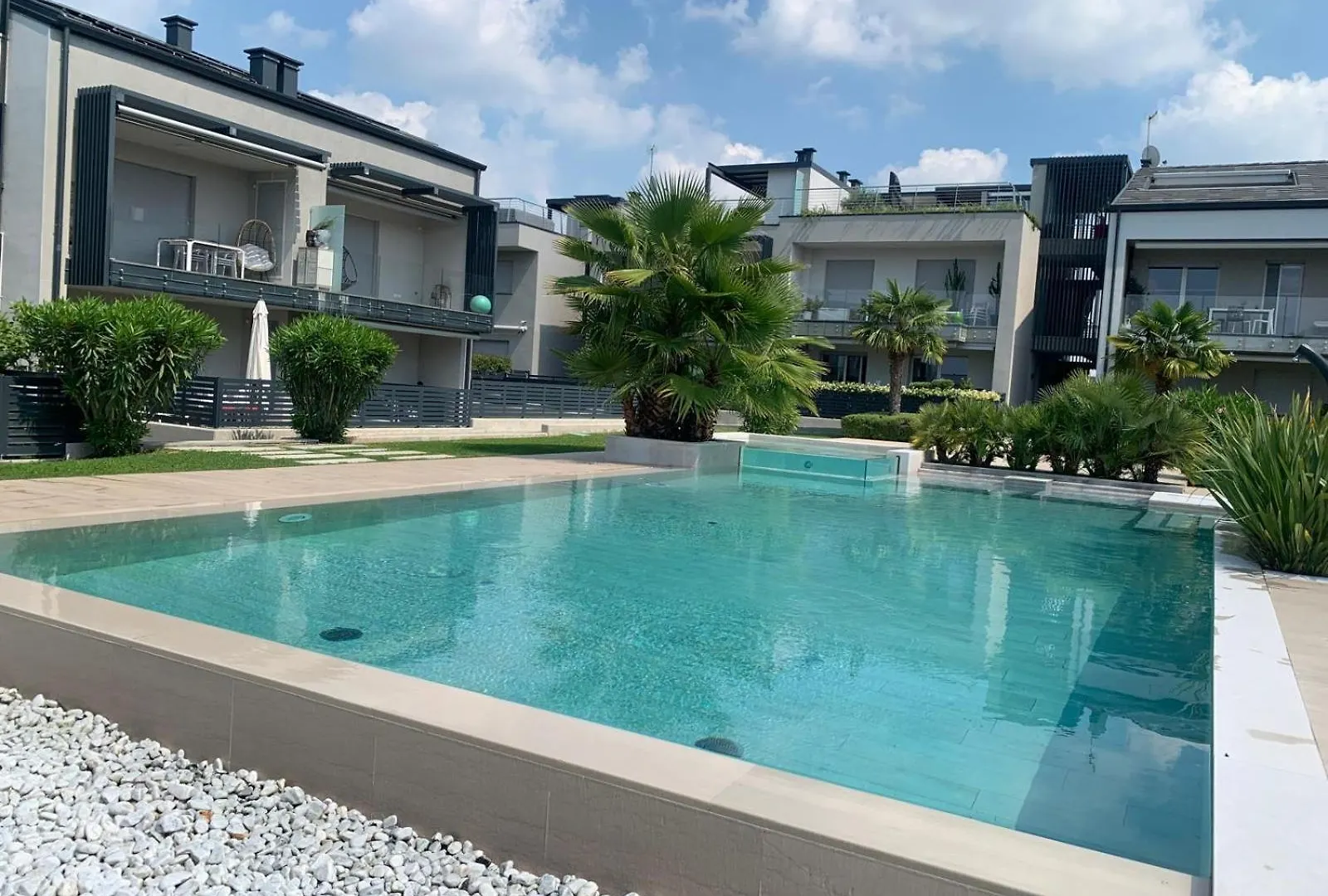 Ile Appartment Πεσκιέρα ντελ Γκάρντα